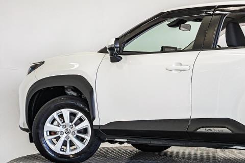 2021 Toyota Yaris Cross Hybrid G - Thumbnail