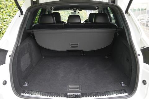 2018 Porsche Cayenne S E-Hybrid - Thumbnail