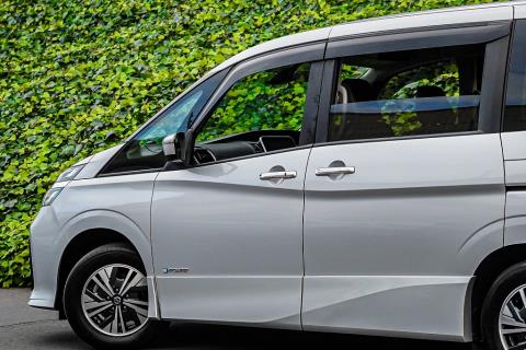 2020 Nissan Serena e-Power Hybrid - Thumbnail