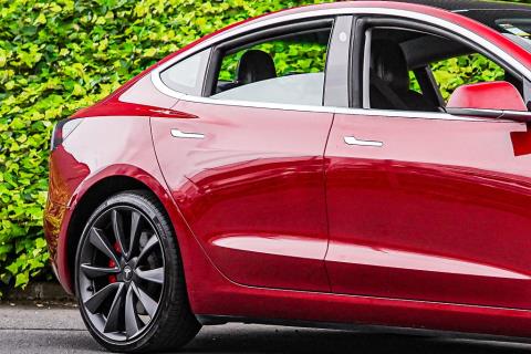 2019 Tesla Model 3 Performance - Thumbnail