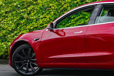 2019 Tesla Model 3 Performance - Thumbnail