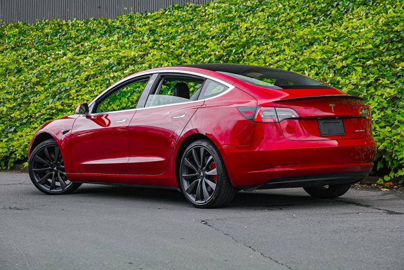 2019 Tesla Model 3 Performance