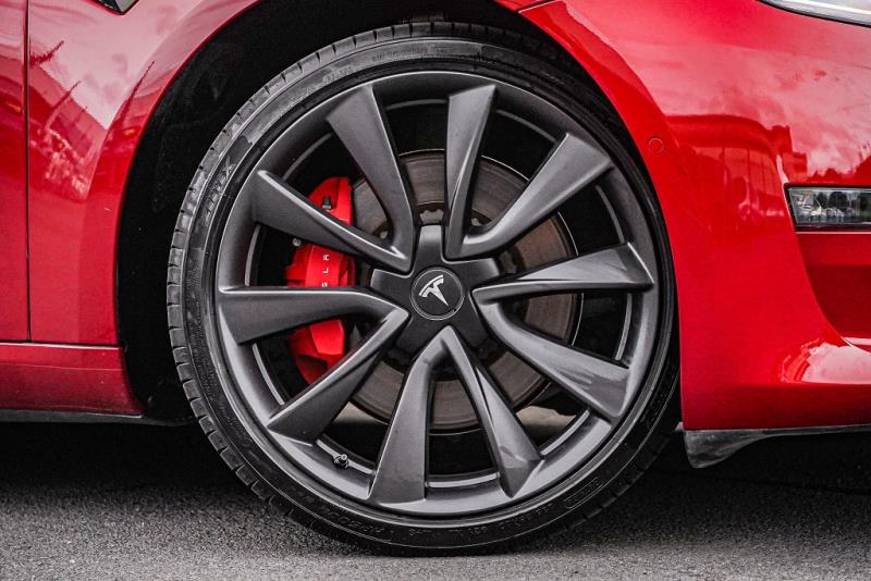 2019 Tesla Model 3 Performance