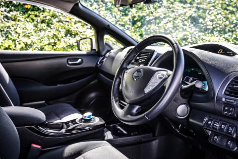2017 Nissan Leaf 30X 70% SOH - Thumbnail