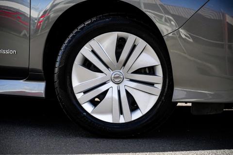 2018 Nissan Leaf 40S 87% SOH - Thumbnail