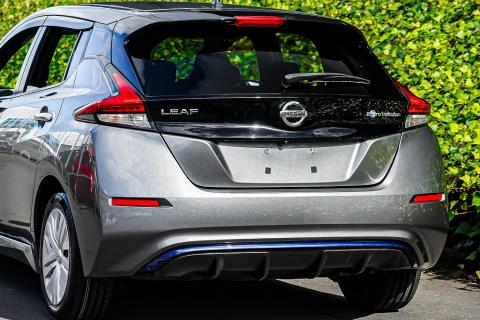 2018 Nissan Leaf 40S 87% SOH - Thumbnail