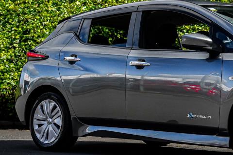 2018 Nissan Leaf 40S 87% SOH - Thumbnail