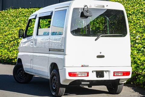 2013 Mitsubishi Minicar / B Miev - Thumbnail