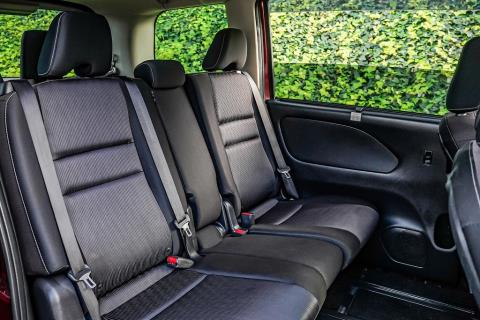 2018 Nissan Serena Hybrid - Thumbnail