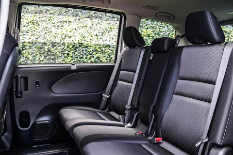 2017 Nissan Serena Hybrid - Thumbnail
