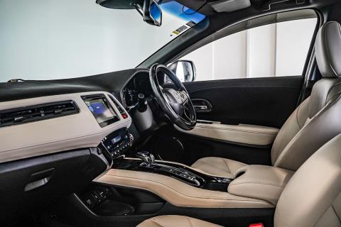 2016 Honda Vezel Hybrid Z / HR-V - Thumbnail