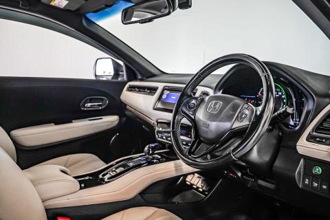 2016 Honda Vezel Hybrid Z / HR-V - Thumbnail