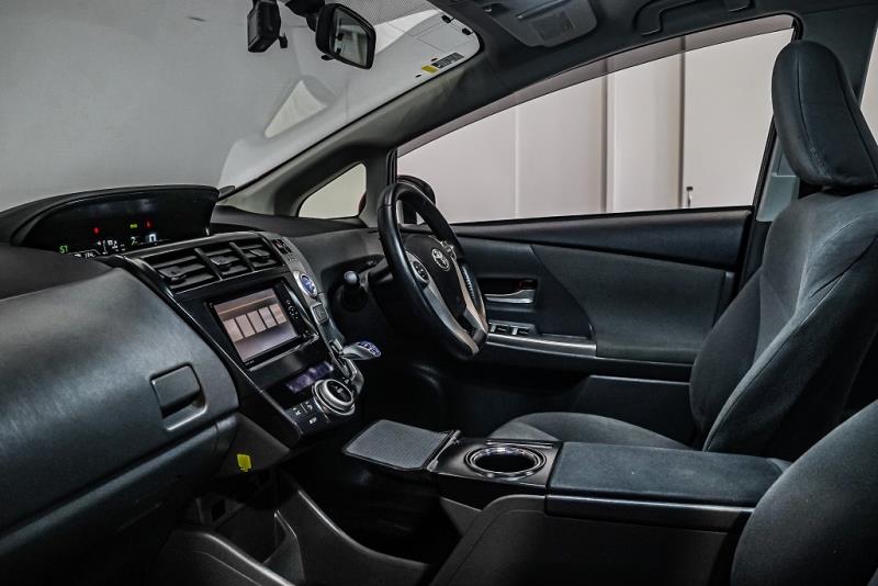 2012 Toyota Prius Alpha S
