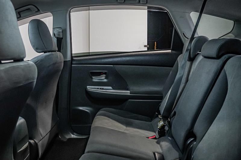 2012 Toyota Prius Alpha S