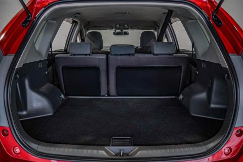 2012 Toyota Prius Alpha S - Thumbnail