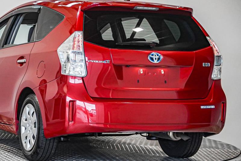 2012 Toyota Prius Alpha S