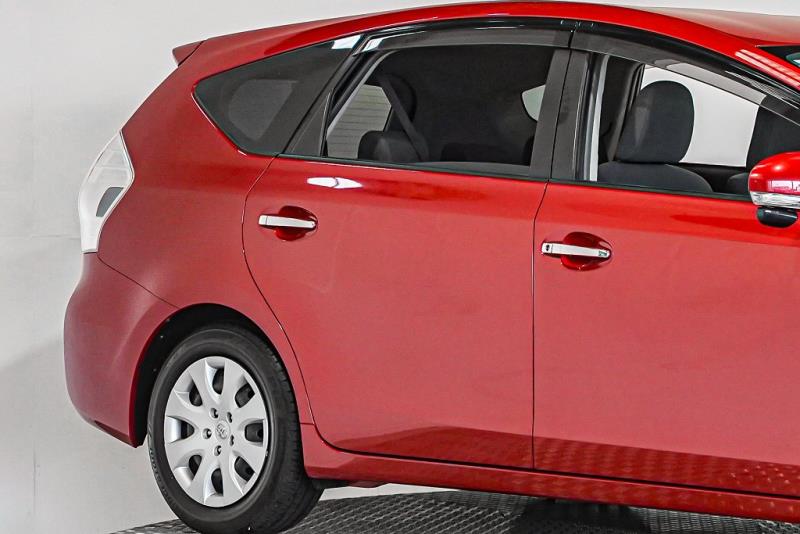 2012 Toyota Prius Alpha S