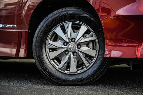 2018 Nissan Serena e-Power - Thumbnail