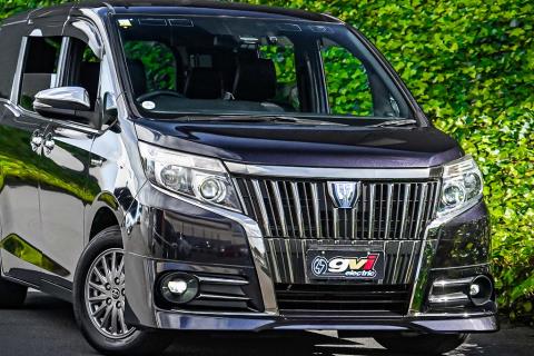 2016 Toyota Esquire Gi / Noah / Voxy - Thumbnail
