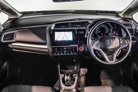 2018 Honda Fit Hybrid / Jazz RS - Thumbnail