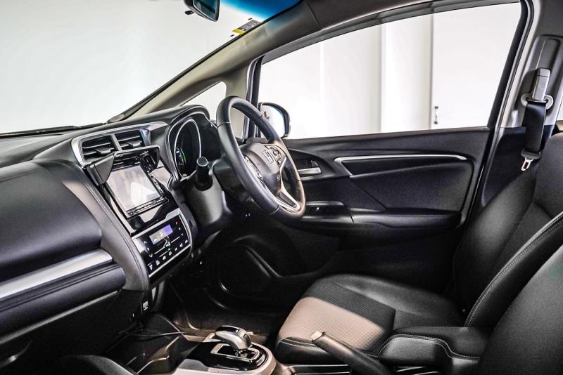 2018 Honda Fit Hybrid / Jazz RS