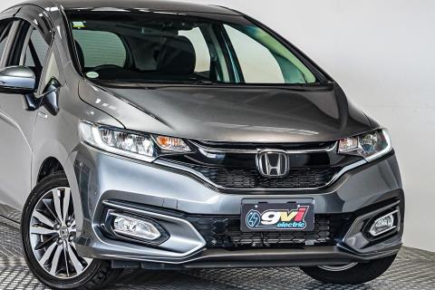 2018 Honda Fit Hybrid / Jazz RS - Thumbnail