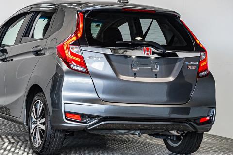 2018 Honda Fit Hybrid / Jazz RS - Thumbnail