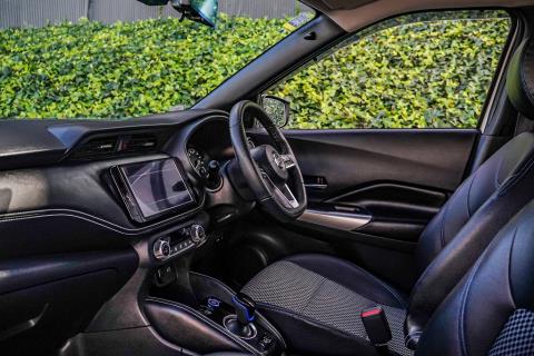 2020 Nissan Kickse e-Power X - Thumbnail