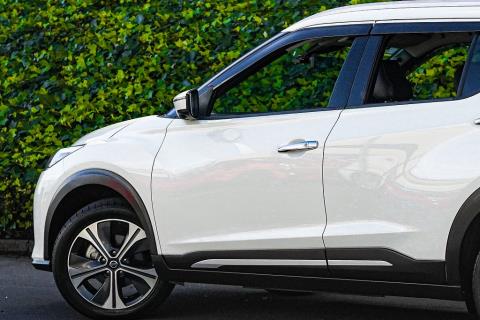 2020 Nissan Kickse e-Power X - Thumbnail