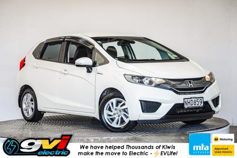2014 Honda Fit Hybrid / Jazz