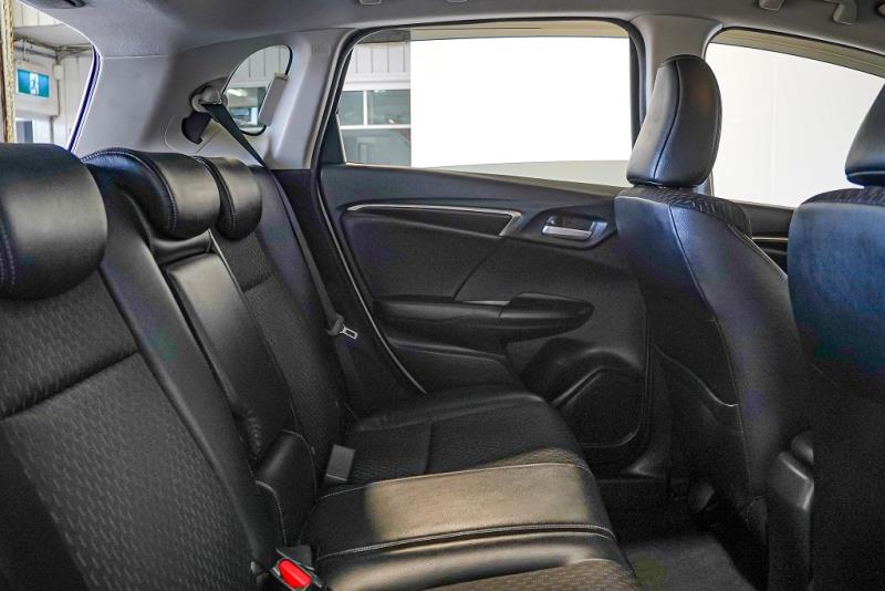 2014 Honda Fit Hybrid / Jazz