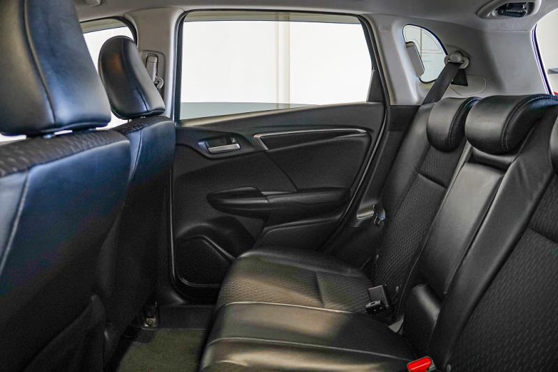 2014 Honda Fit Hybrid / Jazz