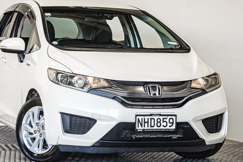 2014 Honda Fit Hybrid / Jazz