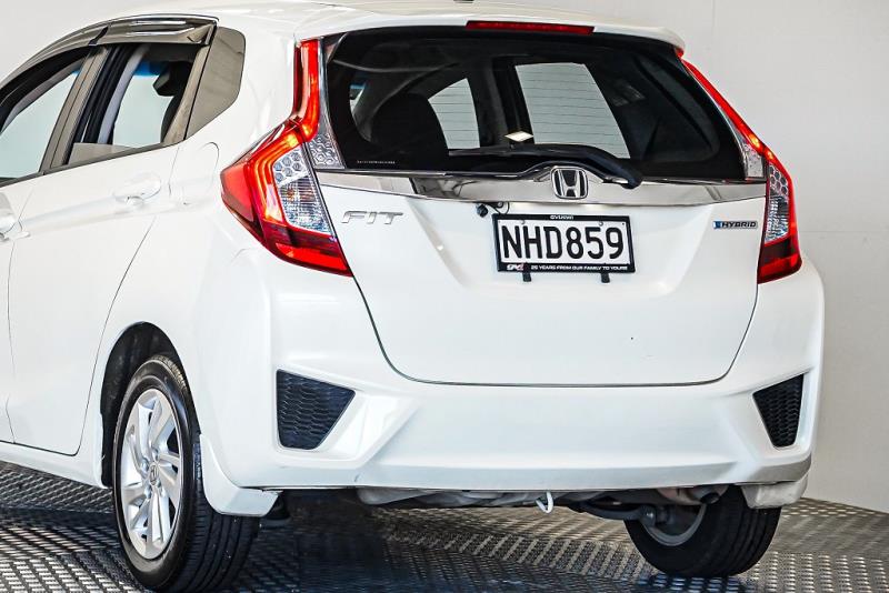 2014 Honda Fit Hybrid / Jazz