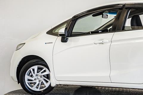 2014 Honda Fit Hybrid / Jazz - Thumbnail