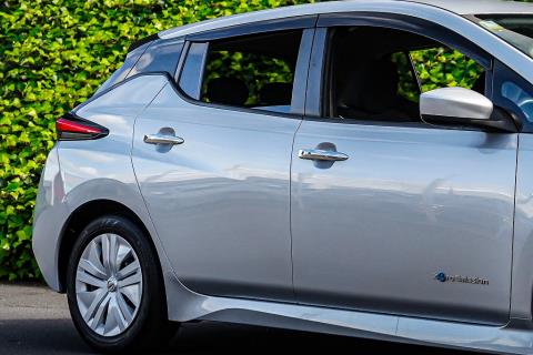 2018 Nissan Leaf 40S 92% SOH - Thumbnail