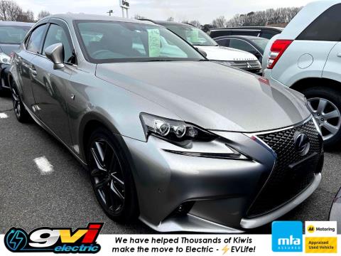 2014 Lexus IS 300h