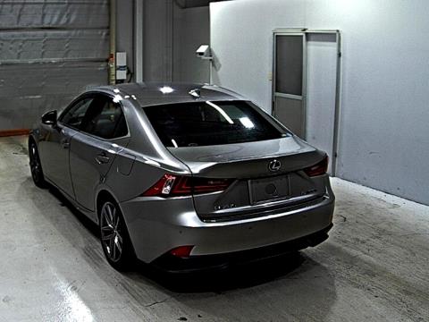 2014 Lexus IS 300h - Thumbnail