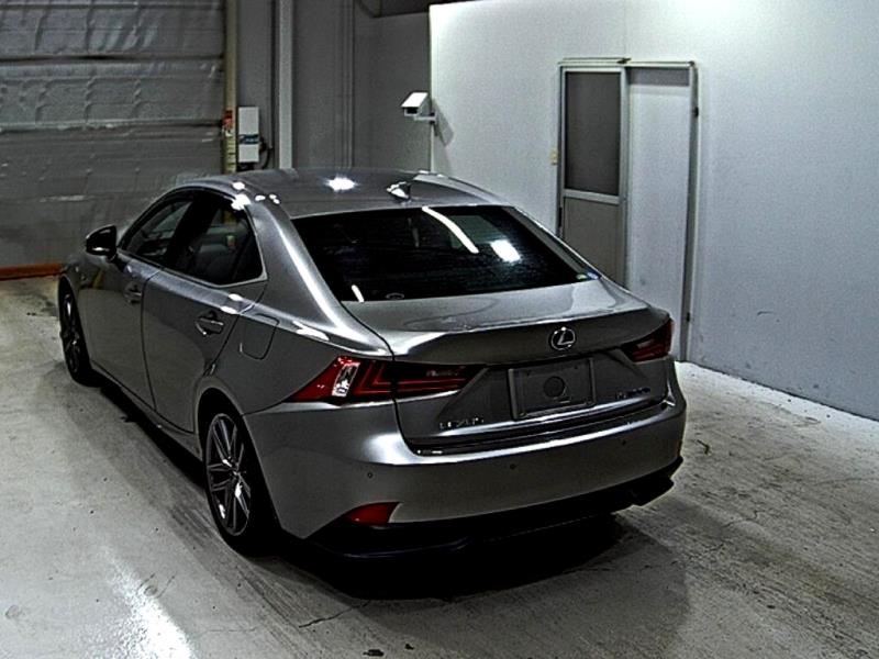 2014 Lexus IS 300h