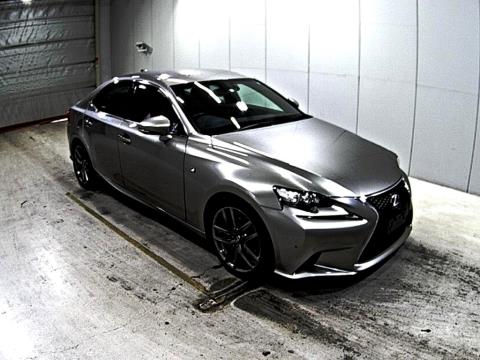2014 Lexus IS 300h - Thumbnail