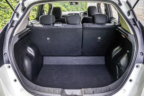 2017 Nissan Leaf 40X 89% SOH - Thumbnail