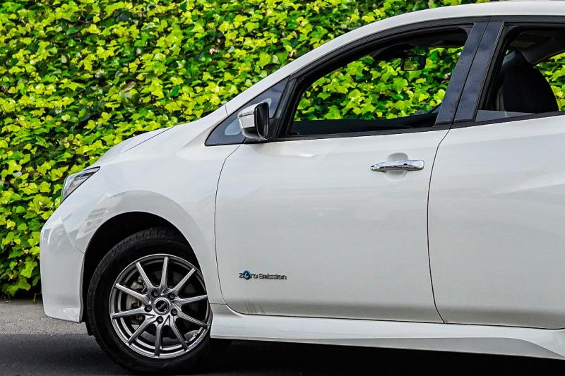 2017 Nissan Leaf 40X 89% SOH