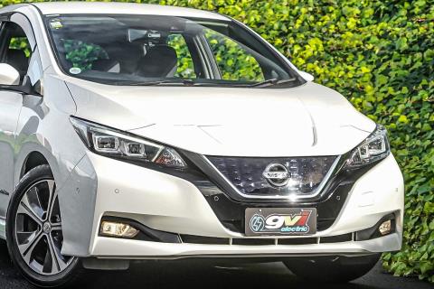 2018 Nissan Leaf 40G 87% SOH - Thumbnail