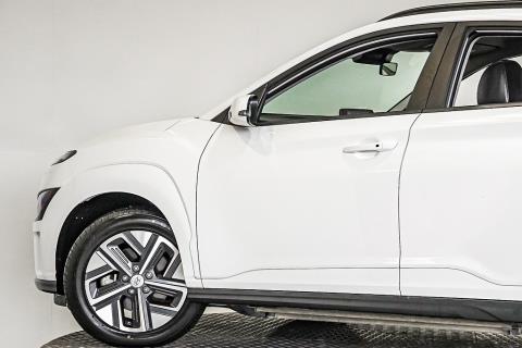 2021 Hyundai Kona EV 64kWh - Thumbnail