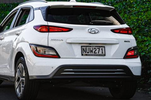2021 Hyundai Kona EV 64kWh - Thumbnail