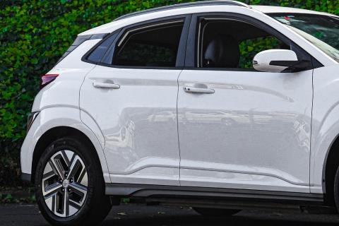 2021 Hyundai Kona EV 64kWh - Thumbnail