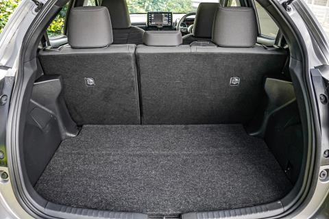 2020 Toyota Yaris Hybrid Z - Thumbnail