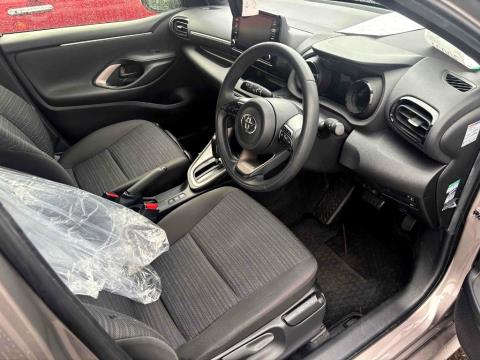 2020 Toyota Yaris Hybrid Z - Thumbnail