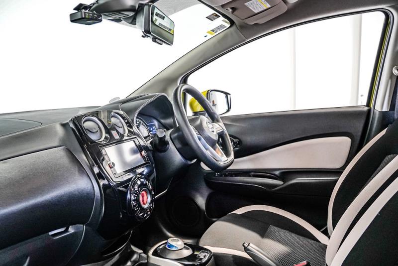 2017 Nissan Note E-Power X