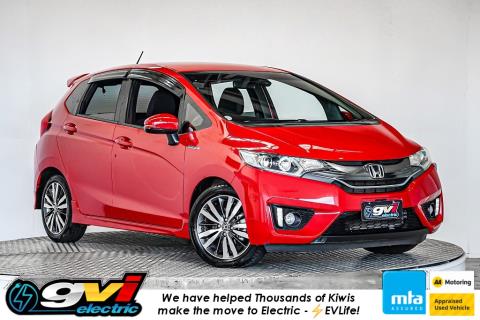 2014 Honda Fit S Hybrid / Jazz